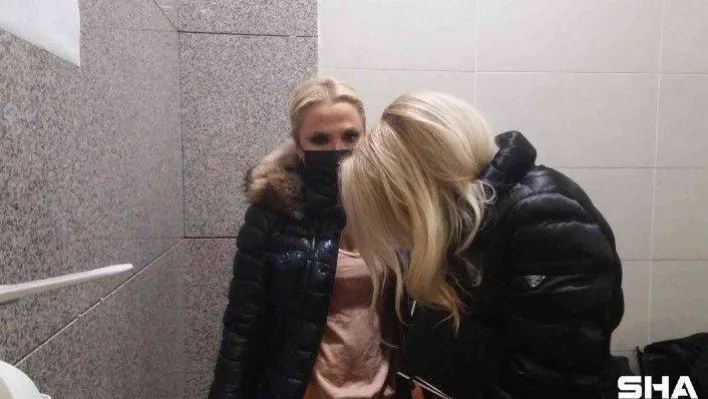 Seren Serengil'in yargılandığı hakaret davasının görülmesine başlandı