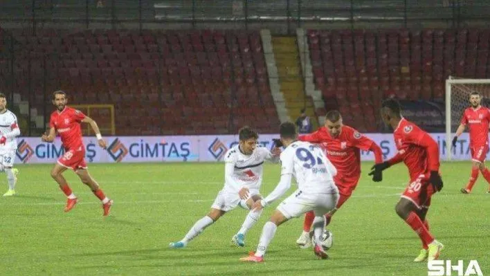 Spor Toto 1. Lig: Balıkesirspor: 3 - Altınordu: 4