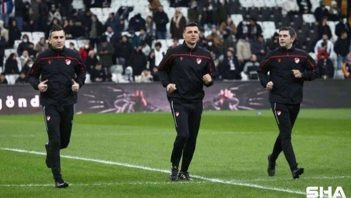 Spor Toto Süper Lig: Beşiktaş: 0 - Göztepe: 1 (Maç devam ediyor)