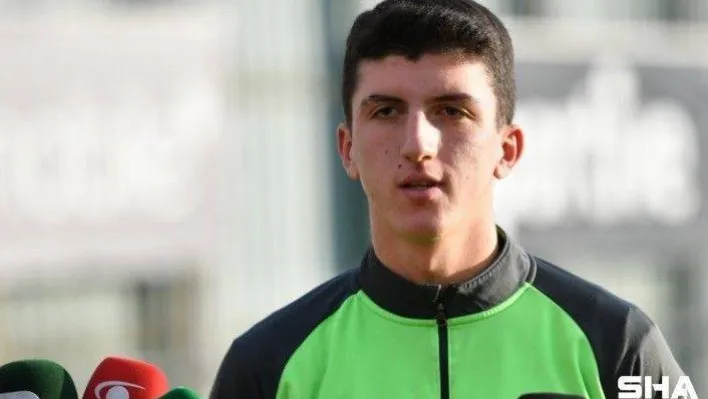 Taha Altıkardeş: 'Bursaspor'u ve ülkemizi Avrupa'da temsil etmek istiyorum'