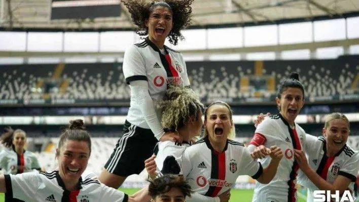 Turkcell Kadınlar Süper Ligi: Beşiktaş Vodafone: 2 - Fenerbahçe: 1 (Maç sonucu)