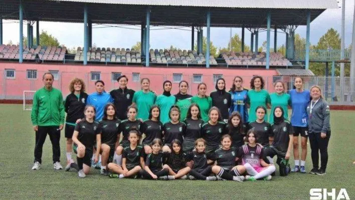 Yeni sezon öncesi Kocaeli Kadın FK'nın grubu belli oldu