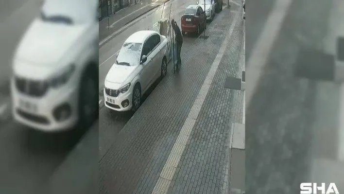 &quotYok artık&quot dedirten görüntü...Çöp kovasını böyle çaldı