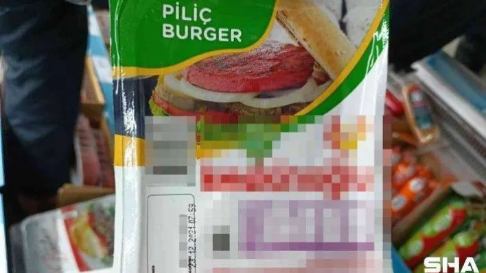 Zincir markette tarihi geçmiş ürün zabıtanın gözünden kaçmadı