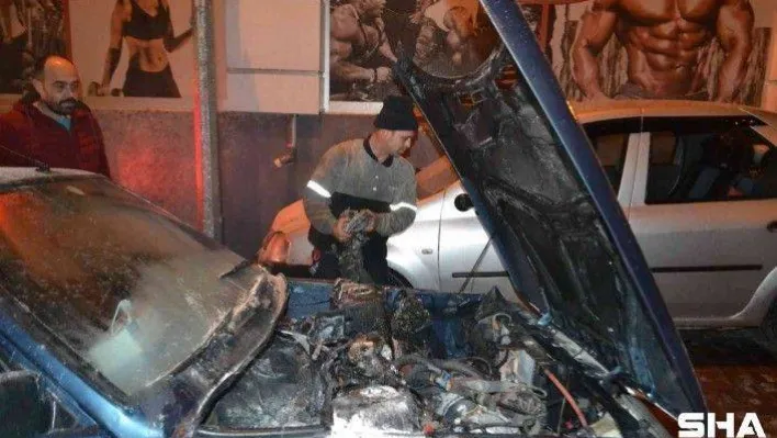 Aracı yandı, üzüntüden 'Garibin bir arabası vardı, şimdi o da yok' dedi