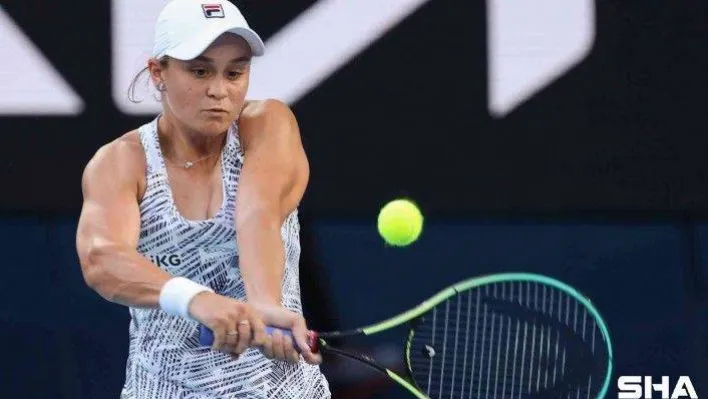 Avustralya Açık tek kadınlarda şampiyon Ash Barty