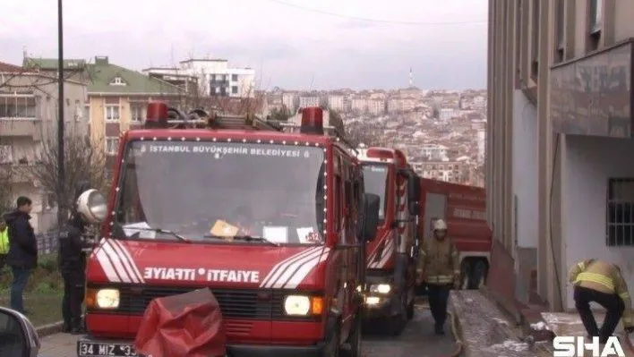 Bahçelievler'de yangına müdahale etmeye çalışan kişi dumandan etkilendi
