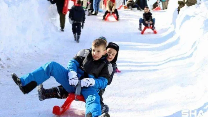 Burası Uludağ değil, Akyazı: Etkinliği duyan oraya koştu