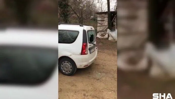 Bursa'da elindeki kürekle otoparktaki araçlara zarar veren şahıs tutuklandı