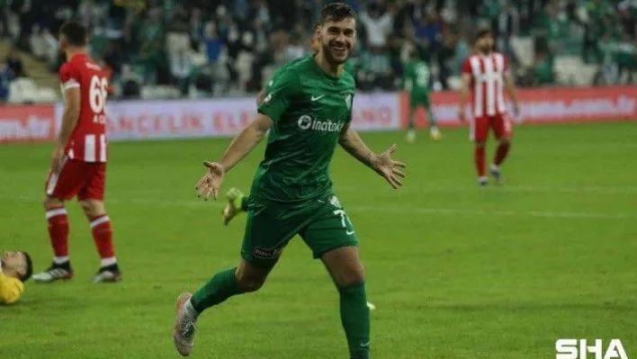 Bursaspor'da eksik futbolcular teknik ekibi düşündürüyor