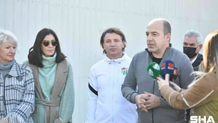 Bursaspor'un efsane futbolcularının isimleri sahalara verildi