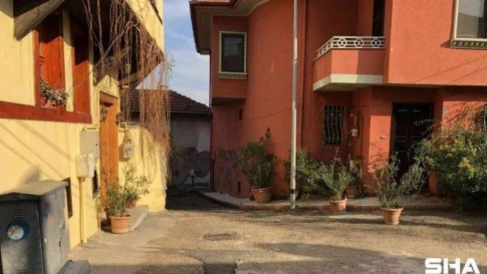 Cep telefonunu gasp etmeye çalışan adamı öldürdü