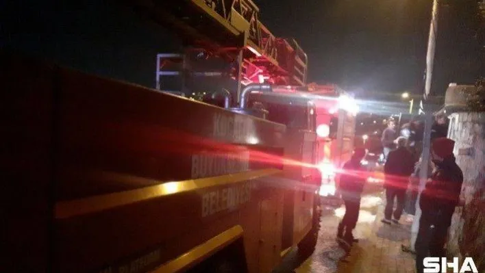 Dairede çıkan yangın, ev sahibi ile kiracıyı birbirine düşürdü