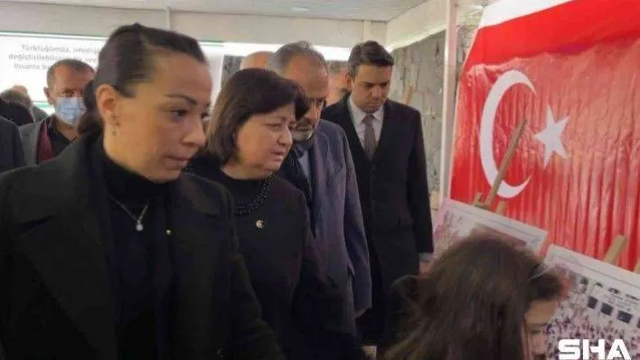 Doğumunun 75. yılında Doktor Sadık Ahmet Bursa'da açılışı gerçekleştirilen anıt ve sergiyle anıldı