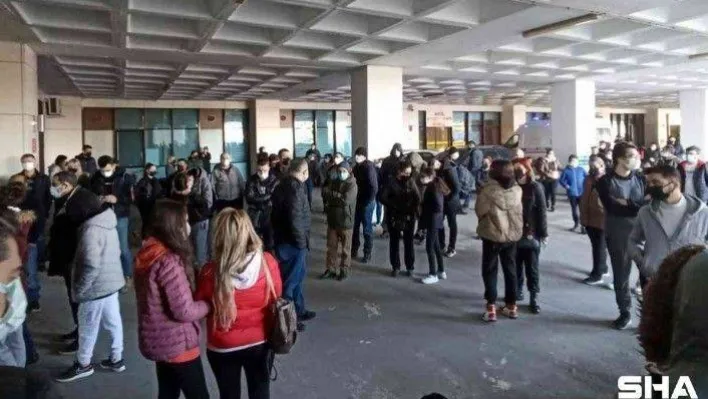 Edirne'de korkutan görüntü: Binlerce kişi Kovid testi için hastaneye akın etti