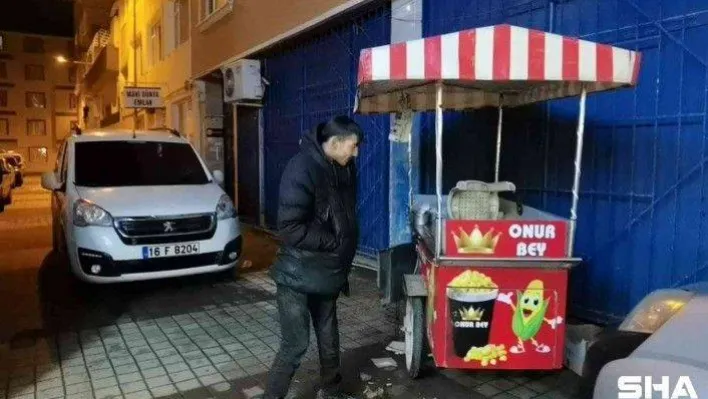 Engelli gencin mısır tezgahının aküsünü ve malzemelerini çaldılar