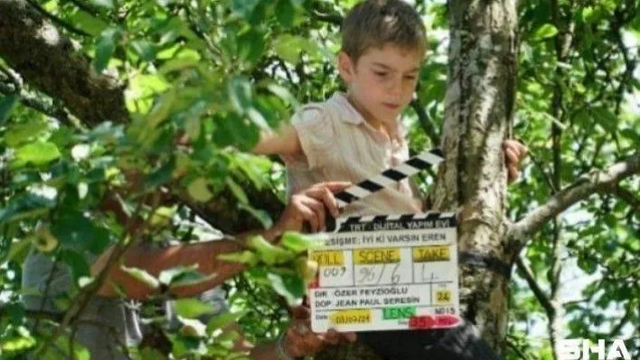 Eren Bülbül karakterini canlandıran Taşdemir: &quotEren Bülbül'ün annesi beni oğluna çok benzetiyordu, bana sarılıp ağlıyordu&quot