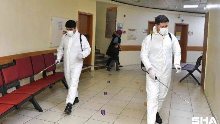 Esenyurt Belediyesi, Korona virüs'e karşı dezenfeksiyon çalışmalarını sürdürüyor