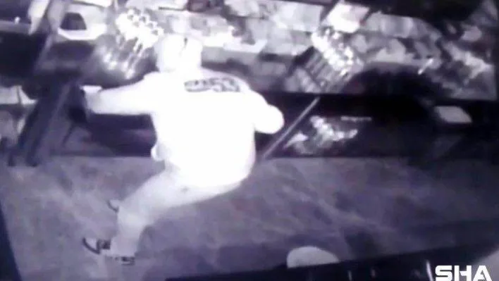 Hırsızlık şüphelileri önce kameraya sonra polise yakalandı