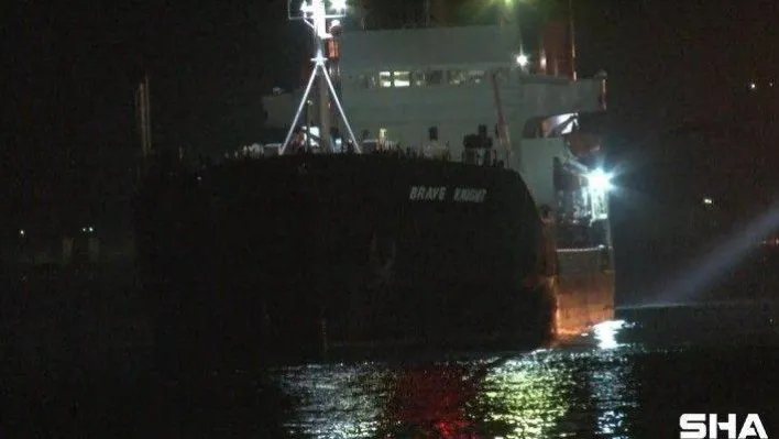 İstanbul Boğazı'nda arıza yapan kuru yük gemisi Büyükdere açıklarına çekildi