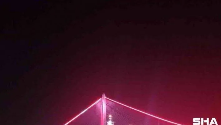 İstanbul Boğazı'nda gemi trafiği çift yönlü askıya alındı