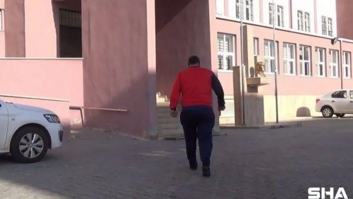 İstanbul'a kar nedeniyle gidemeyen 200 kişi Trakya'da yurtlara yerleştirildi