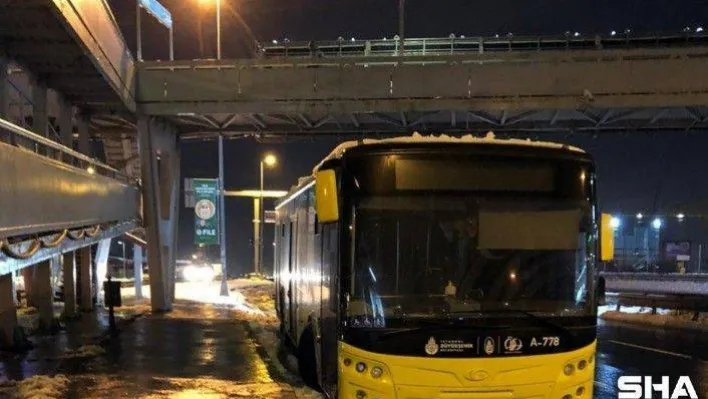 İstanbul'da İETT çalışmadı, ekranlar iptal yazısıyla doldu