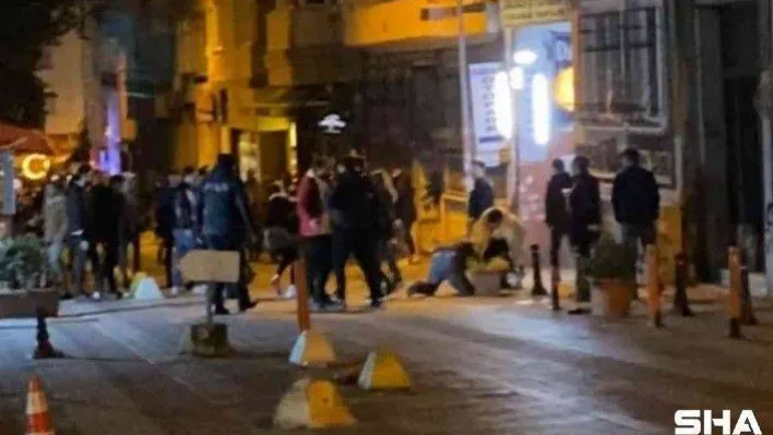 Kadıköy'de alkol alan iki grup arasında 'yan baktın' kavgası