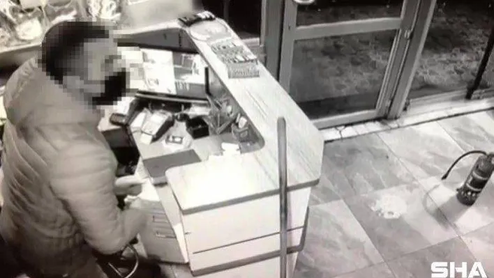 Kapısını zorlayarak içeri girdi, kasadan para çaldı