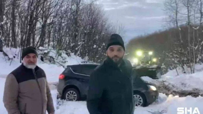 Karda mahsur kalan vatandaşların imdadına büyükşehir belediyesi yetişti