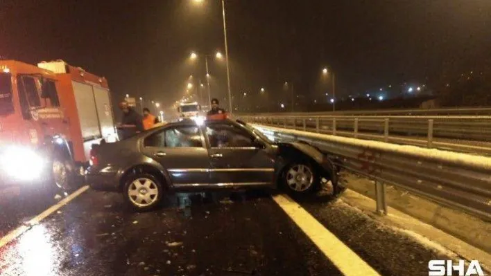 Kuzey Marmara Otoyolu'nda işletmeye ait kar küreme aracına arkadan çarptı