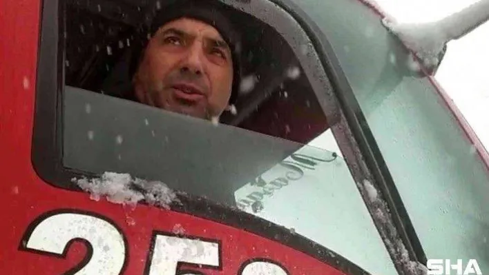 Kuzey Marmara Otoyolu'ndaki kazada yolda kalan vatandaşlardan tepki: 'Hiçbir şekilde ilerleyemiyoruz'