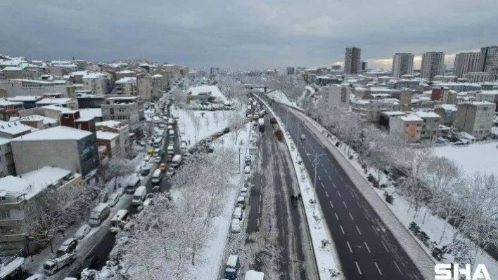 Mahmutbey'de &quotkar" trafiği