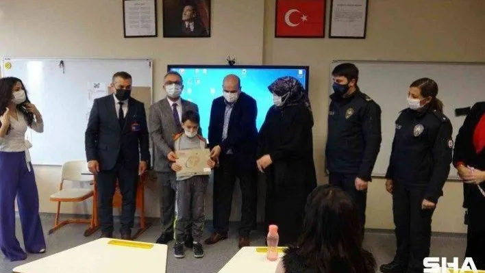 Maltepe'de karnelerine kavuşan şehit çocuklarına hediyeler verildi