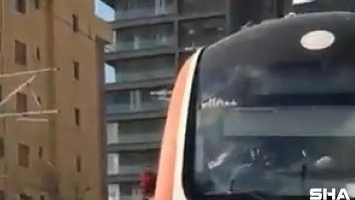 Marmaray Suadiye istasyonunda tren arıza yaptı, yolcular diğer istasyona yürüdü