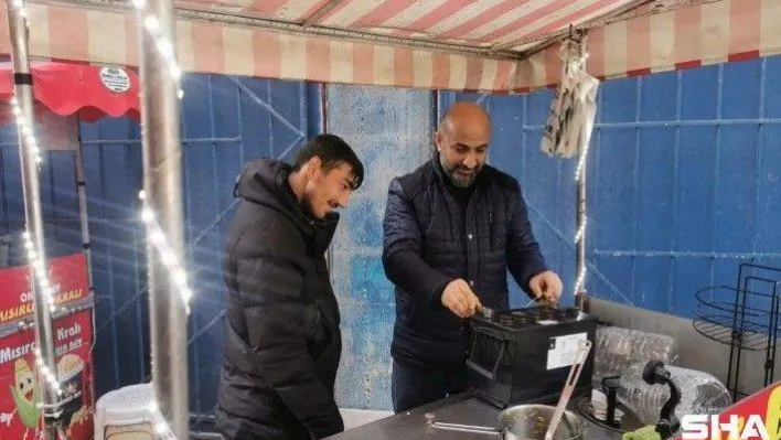 Mısır tezgahından malzeme çalınan engelli gence destek yağdı