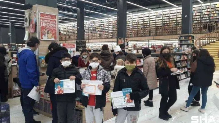 Öğrenciler karne hediyesi için BKMKİTAP'ta buluşuyor