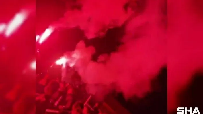 (Özel) Bursalılar yeni yıla havai fişekler ve magandaların silahlarını ateşlemesiyle girdi