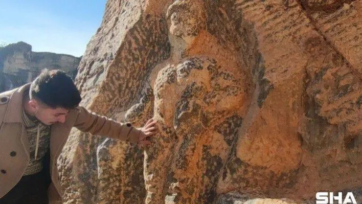 (Özel) İznik'te 2000 yıllık Herkül kabartması tahrip edildi