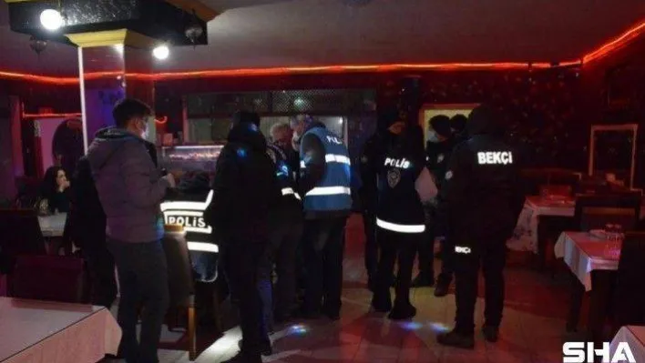 Polis yaptığı baskında çok sayıda kaçak içki ele geçirdi