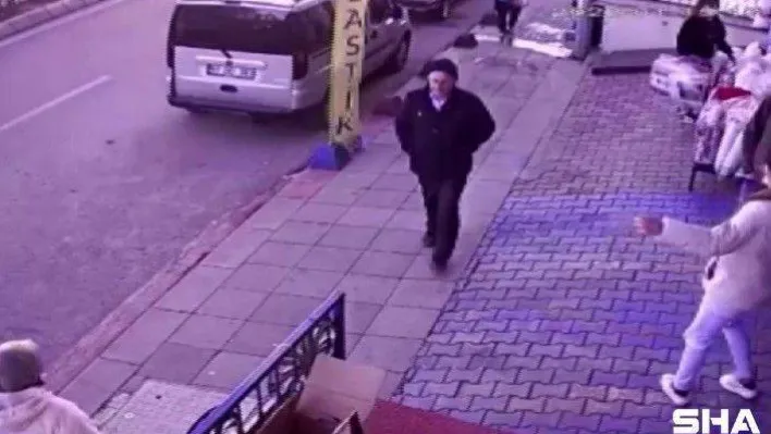 Sancaktepe'de 3 kişilik organize battaniye hırsızlığı kamerada