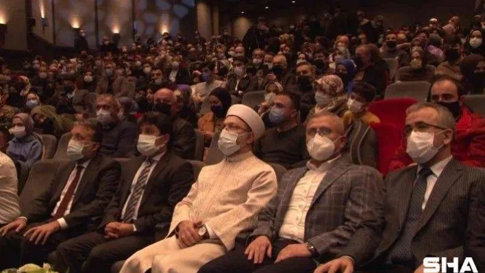 Türkiye'nin önde gelen din alimleri Üsküdar'da Kur'an-ı Kerim ziyafeti yaşattı