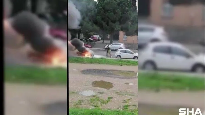 Tuzla'da park halindeki otomobil alev alev yandı