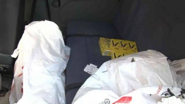 Ümraniye'de ne buldularsa çaldılar: Çorap, akü, mont