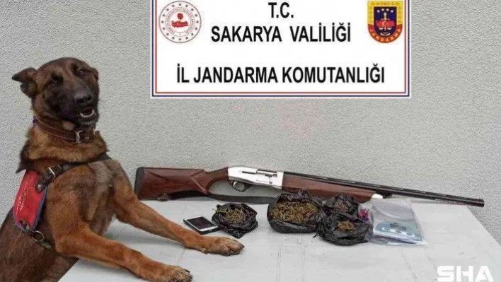 Uyuşturucudan tutuklanan babasının izinden gidiyordu, yakalandı