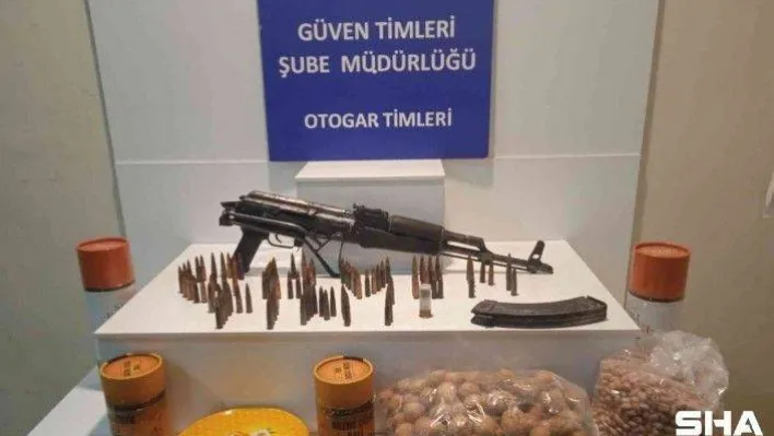 15 Temmuz Demokrasi Otogarı'nda kalaşnikof tüfek ele geçirildi