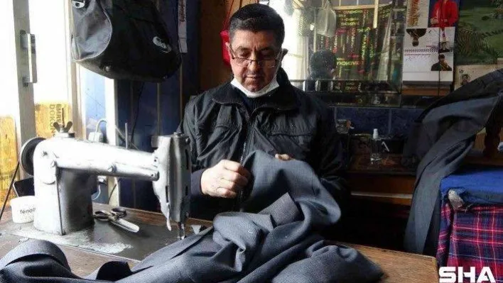 53 yıldır mesleğini aynı aşkla yapıyor