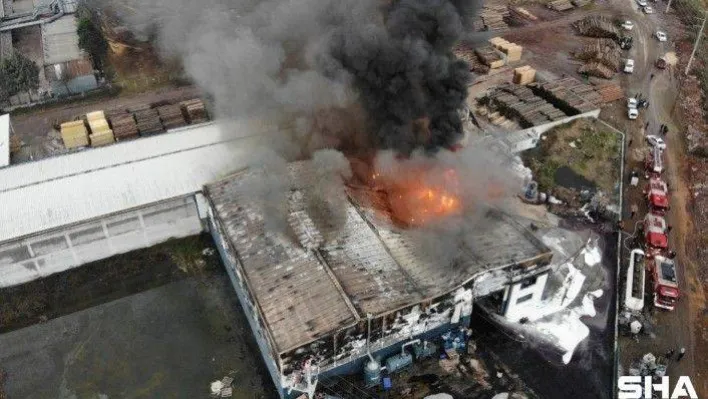 Alevlere teslim olan geri dönüşüm tesisi havadan görüntülendi