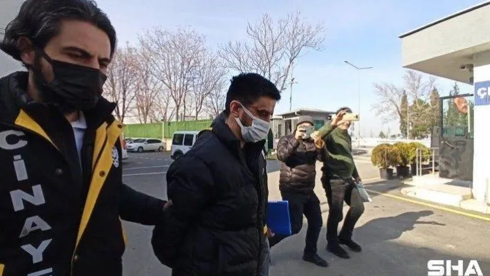 Annesini bıçaklayarak öldüren, kardeşini ağır yaralayan uyuşturucu bağımlısı adliyeye sevk edildi