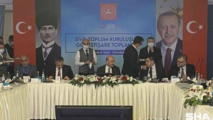 Bakan Soylu, Sarıyer'de STK temsilcileriyle görüştü